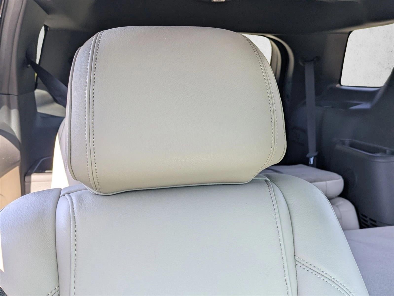 2013 Ford Explorer FWD 4dr XLT