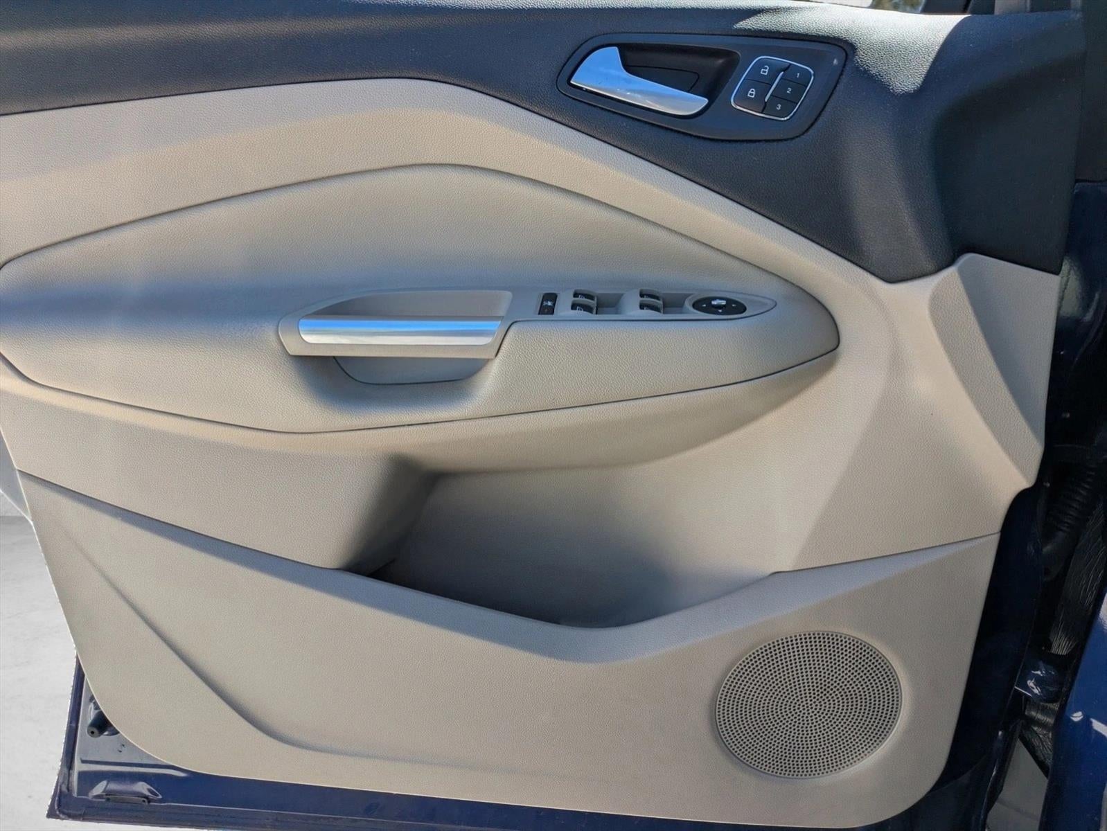 2015 Ford Escape FWD 4dr Titanium