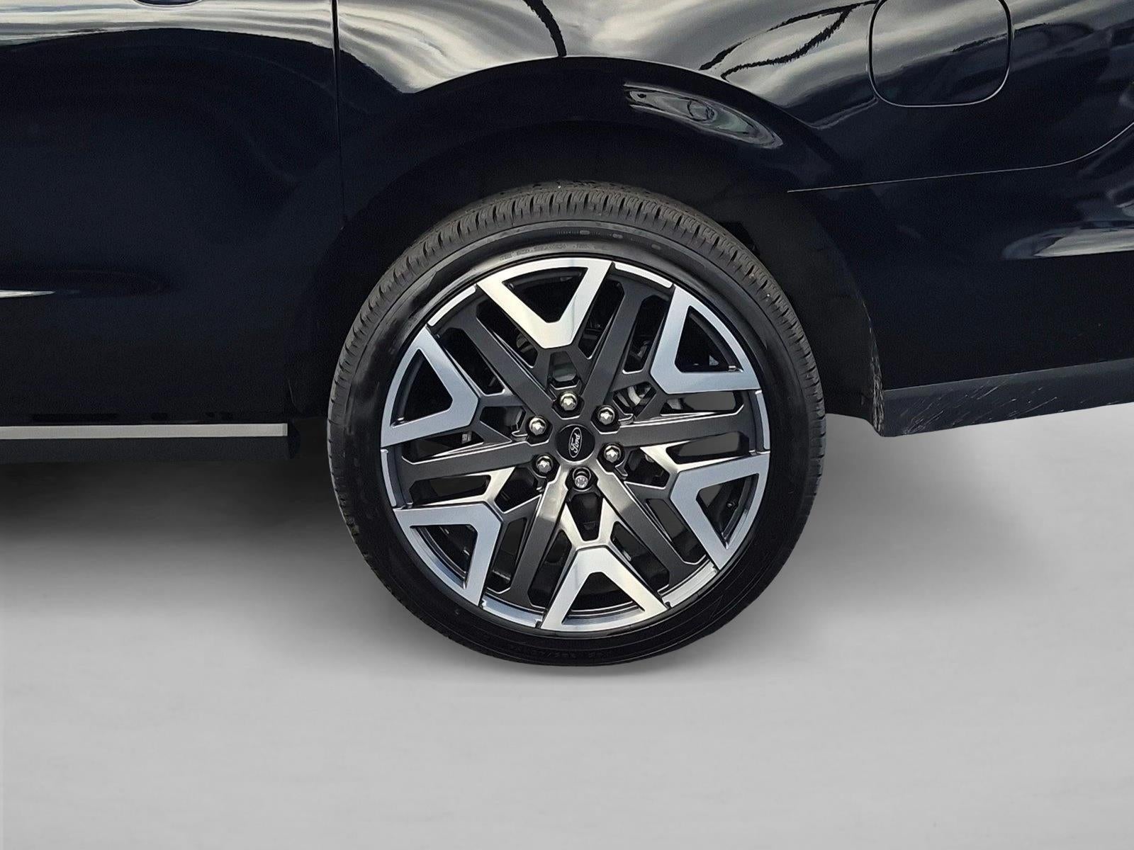 2026 Ford Expedition Max Platinum 4x4