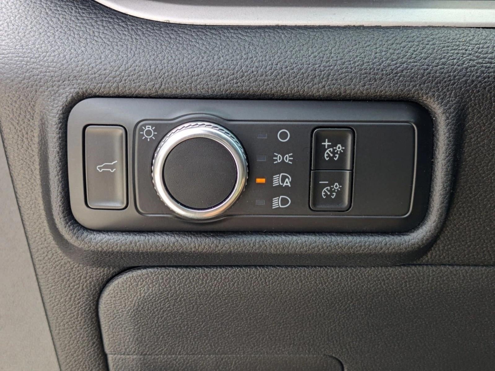 2022 Ford Explorer XLT RWD