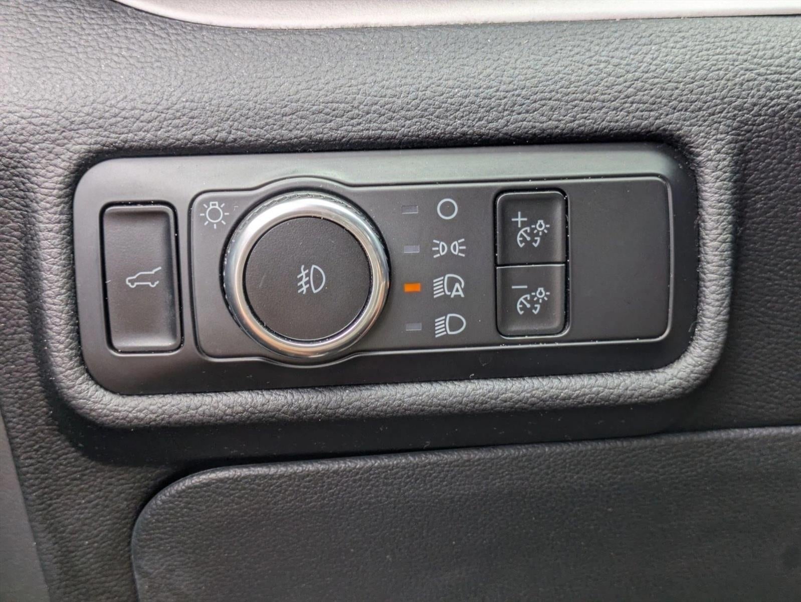 2023 Ford Explorer XLT 4WD