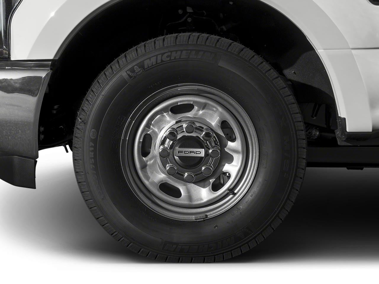 2017 Ford Super Duty F-250 SRW XL 2WD Crew Cab 6.75' Box