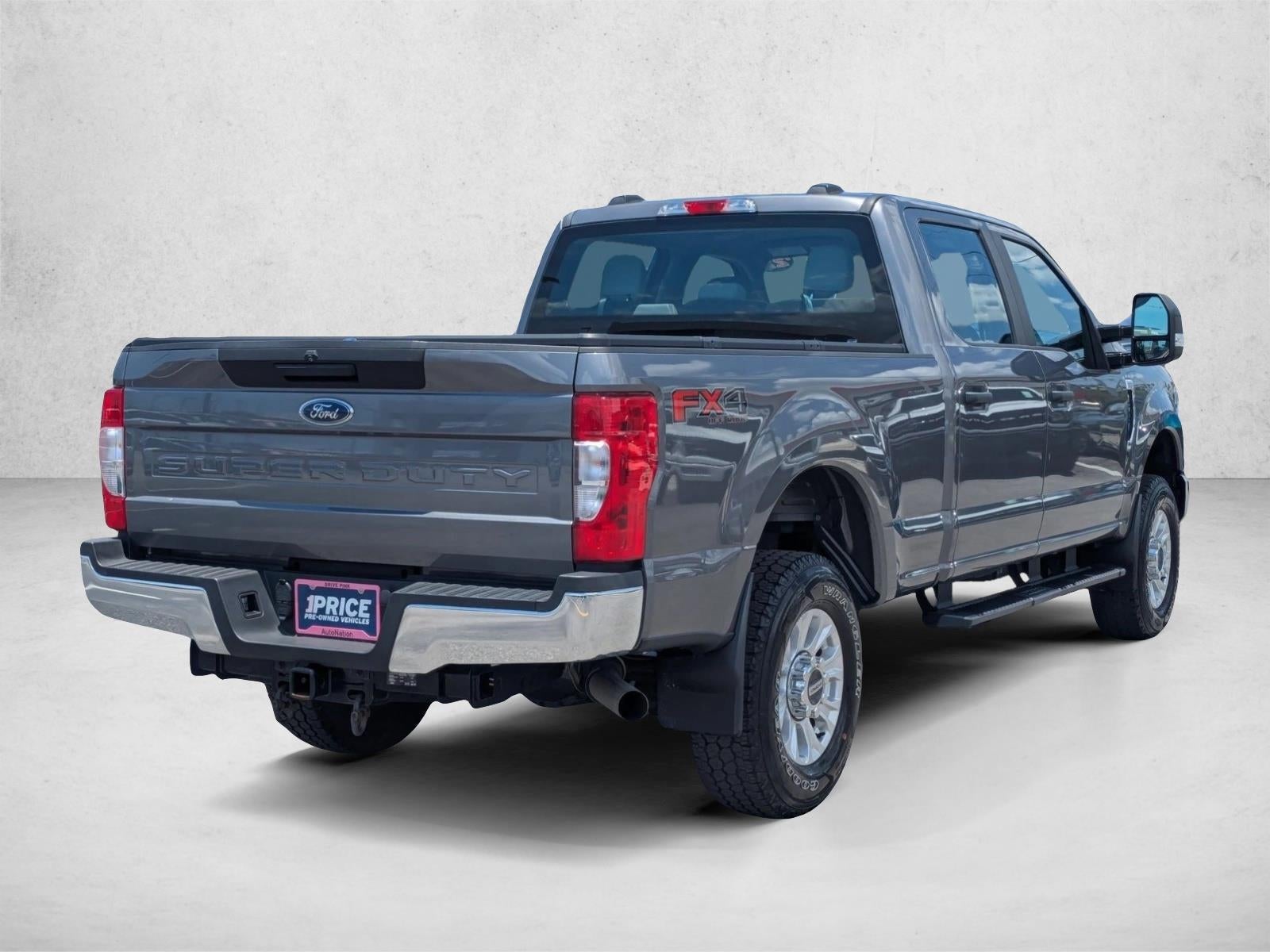 2022 Ford Super Duty F-250 SRW XL 4WD Crew Cab 6.75' Box