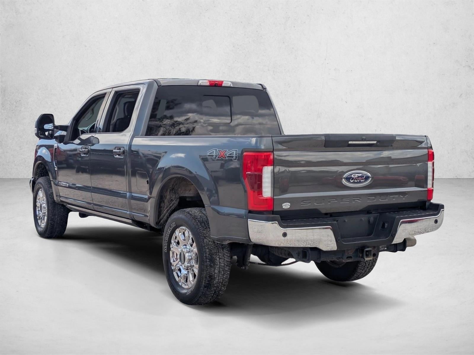 2019 Ford Super Duty F-250 SRW XL 4WD Crew Cab 6.75' Box