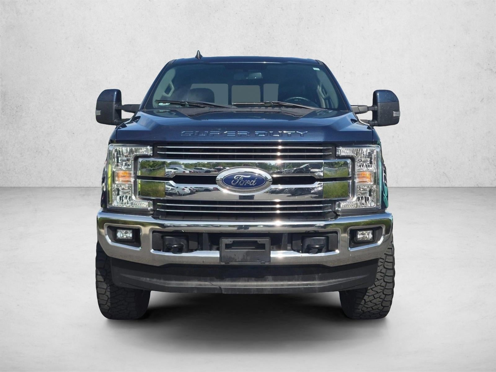 2019 Ford Super Duty F-250 SRW LARIAT 4WD Crew Cab 6.75' Box