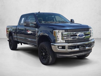 2019 Ford Super Duty F-250 SRW LARIAT 4WD Crew Cab 6.75' Box