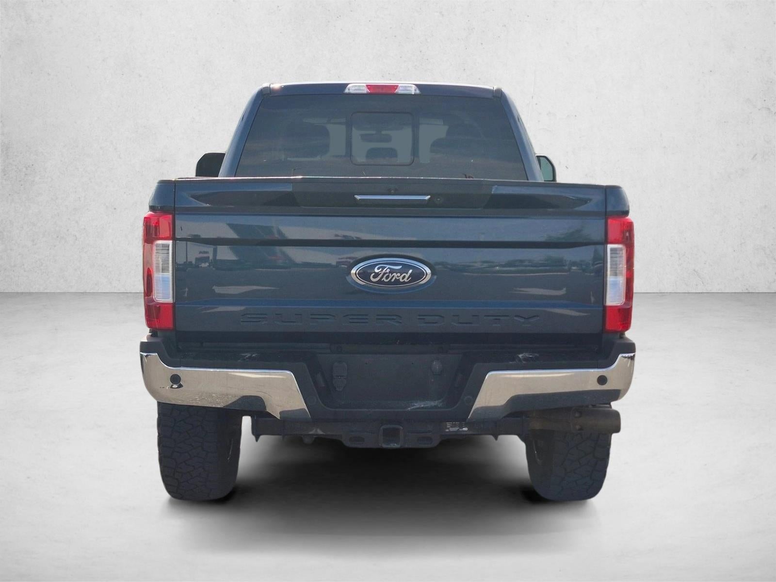 2019 Ford Super Duty F-250 SRW LARIAT 4WD Crew Cab 6.75' Box
