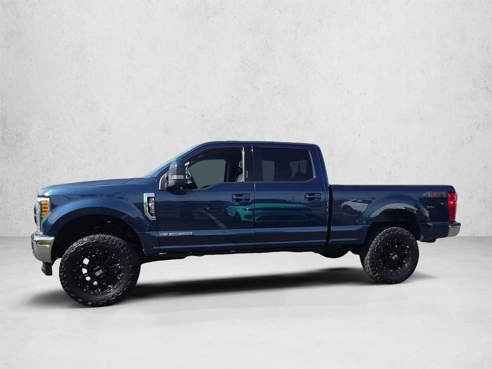 2019 Ford Super Duty F-250 SRW LARIAT 4WD Crew Cab 6.75' Box