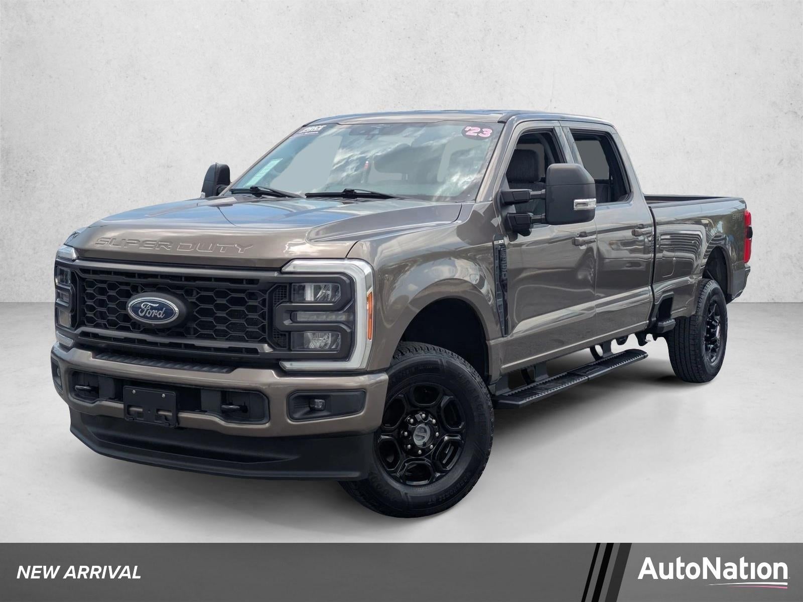 2023 Ford Super Duty F-350 SRW XL 4WD Crew Cab 6.75' Box