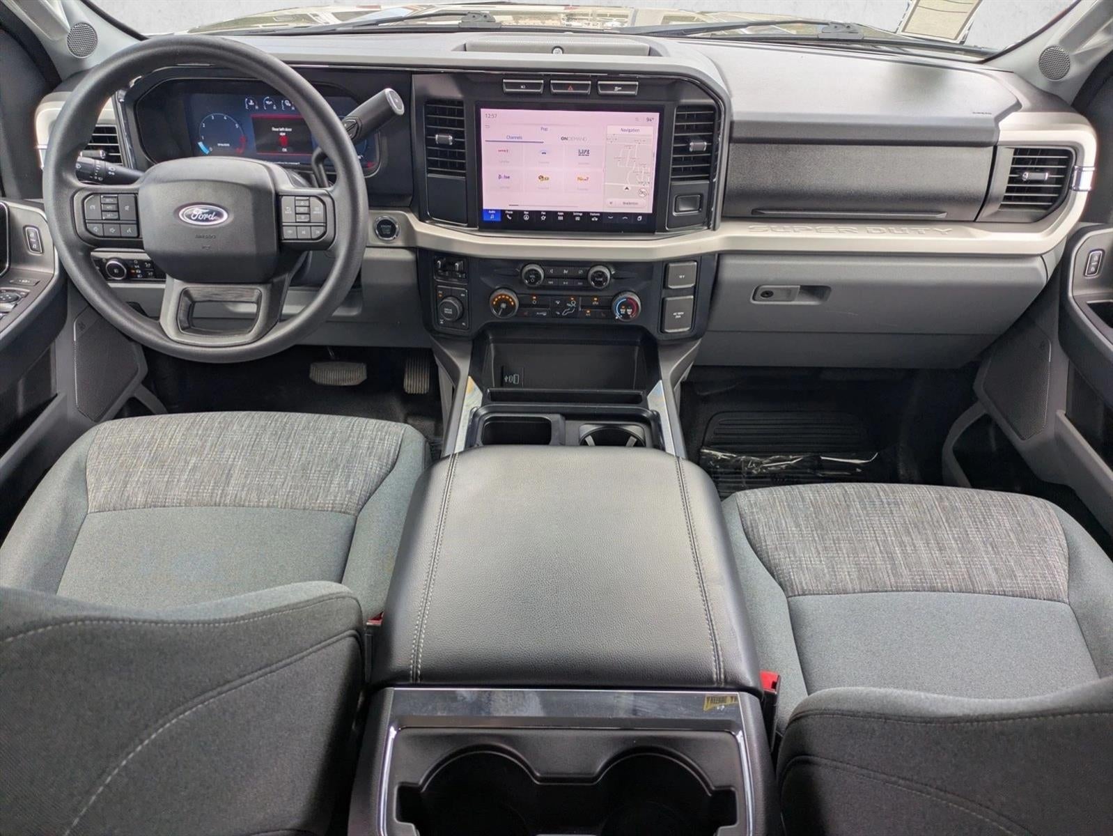 2023 Ford Super Duty F-350 SRW XLT 4WD Crew Cab 6.75' Box