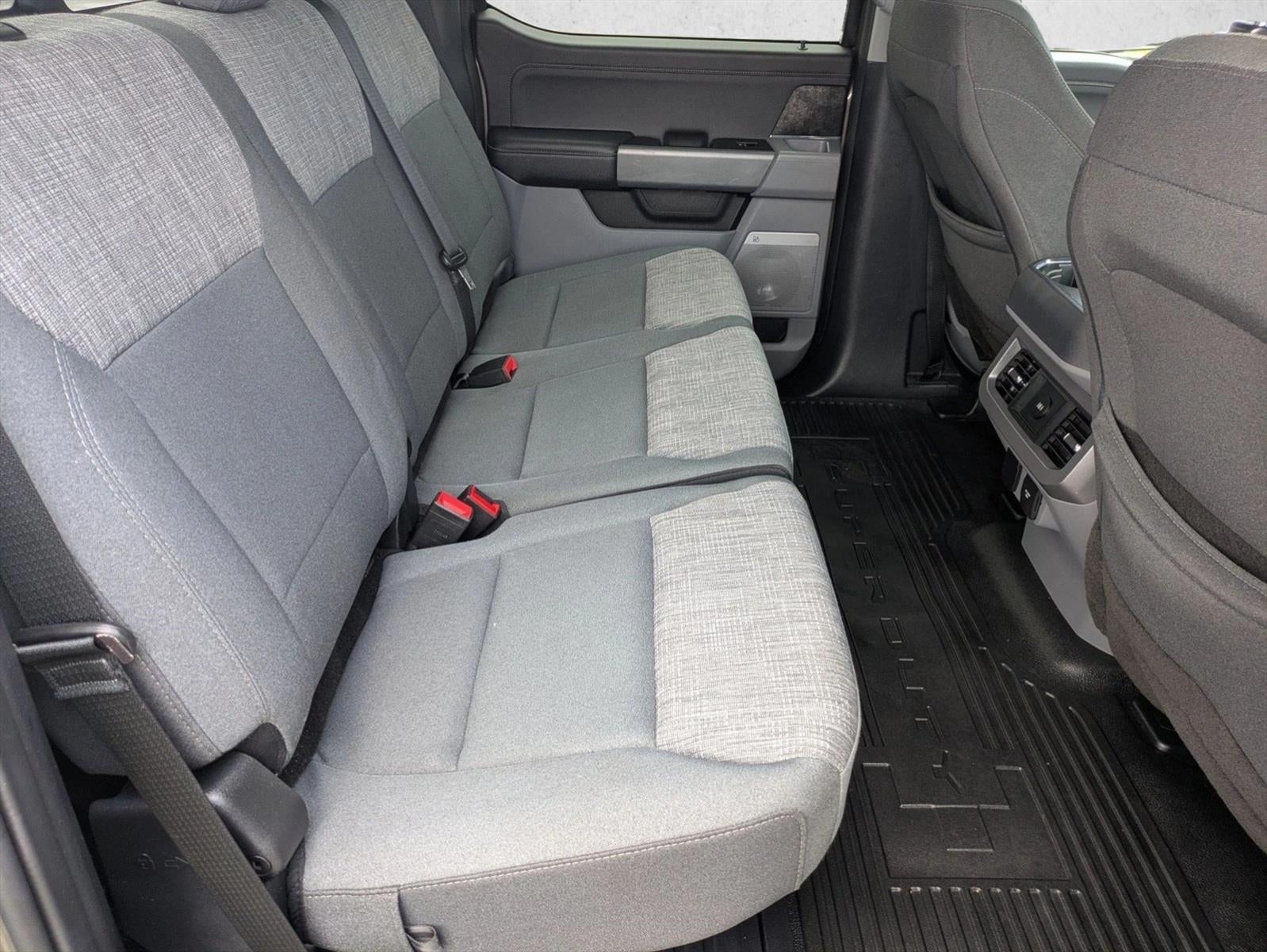 2023 Ford Super Duty F-350 SRW XLT 4WD Crew Cab 6.75' Box