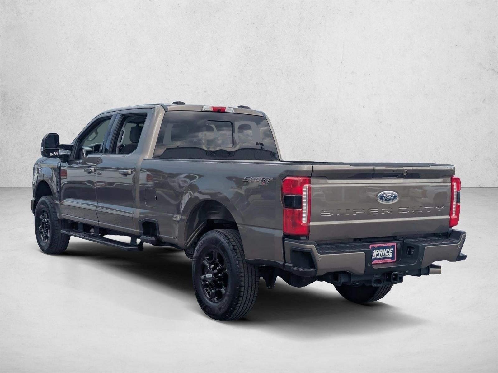 2023 Ford Super Duty F-350 SRW XL 4WD Crew Cab 6.75' Box