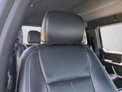 2022 Ford Super Duty F-450 DRW LARIAT 4WD Crew Cab 8' Box