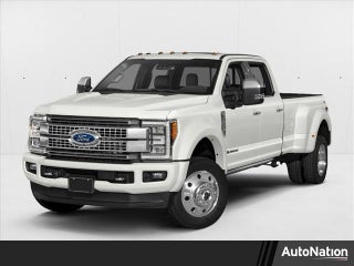 2017 Ford Super Duty F-450 DRW Platinum 4WD Crew Cab 8' Box