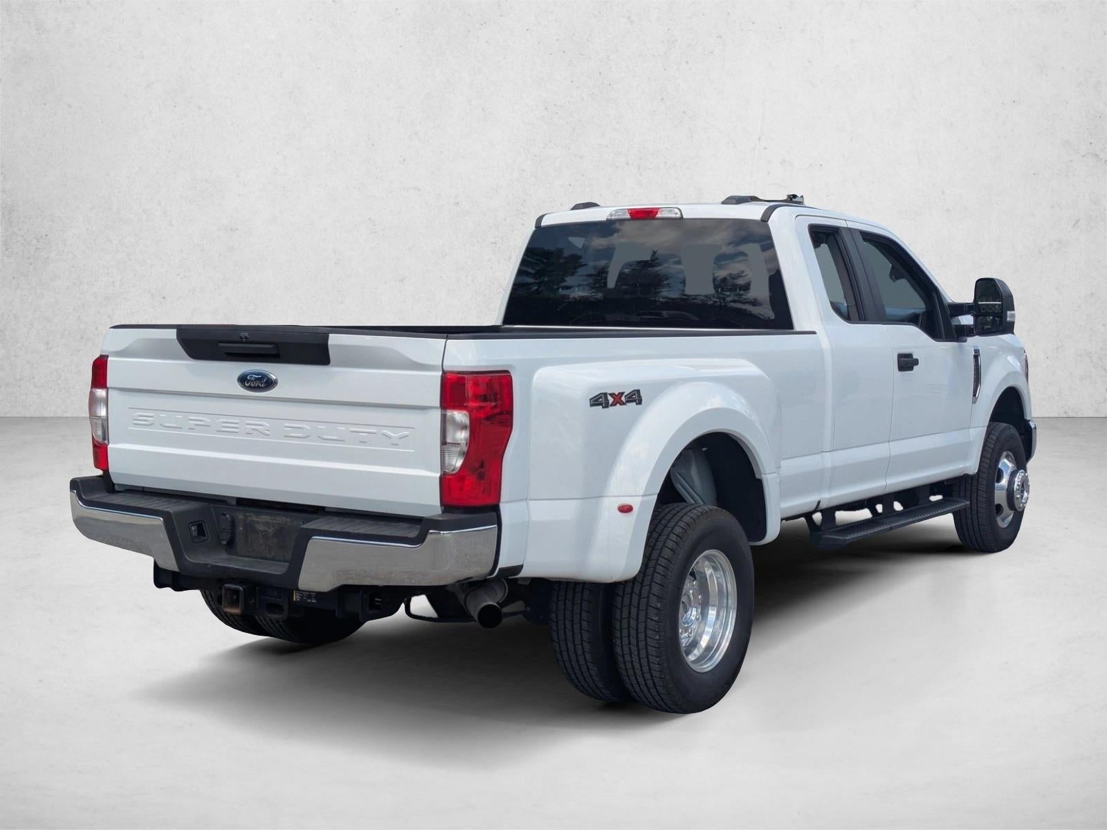 2022 Ford Super Duty F-350 DRW XL 4WD SuperCab 8' Box