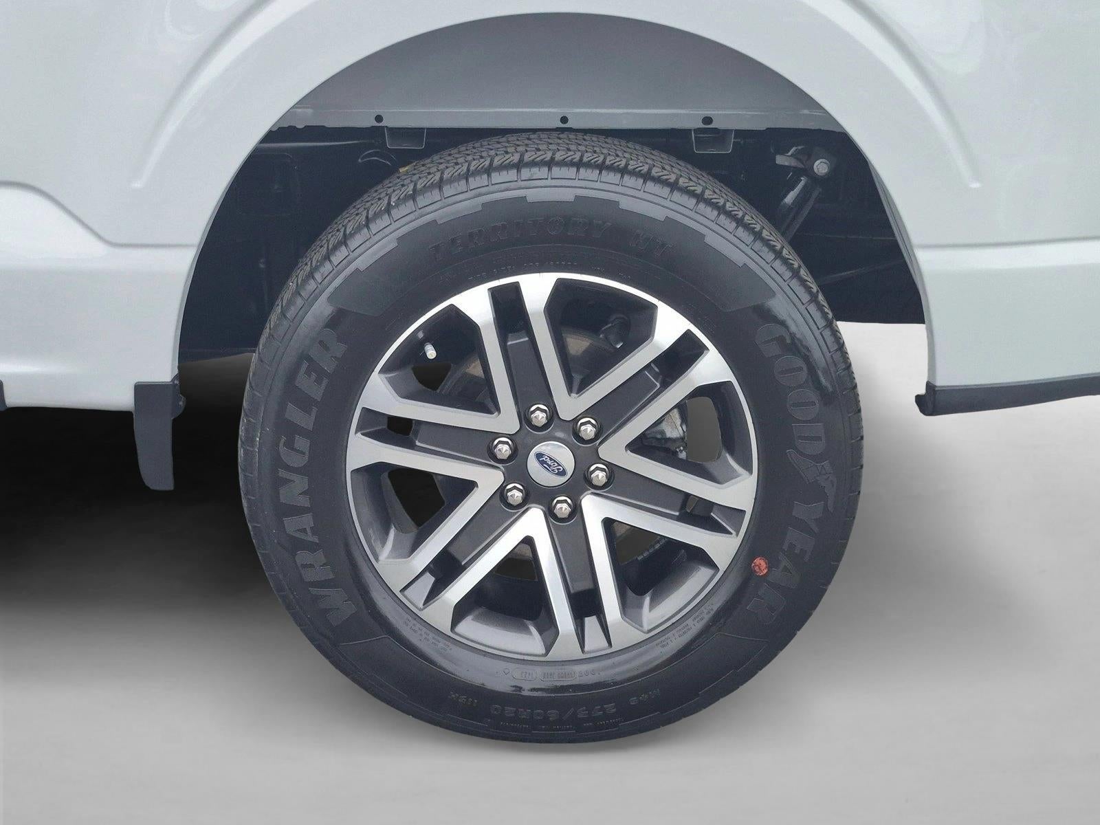 2023 Ford F-150 XL 2WD SuperCrew 5.5' Box
