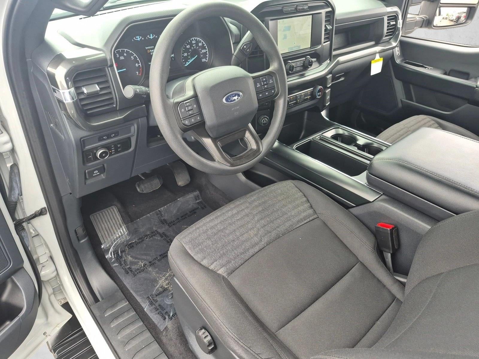 2023 Ford F-150 XL 2WD SuperCrew 5.5' Box