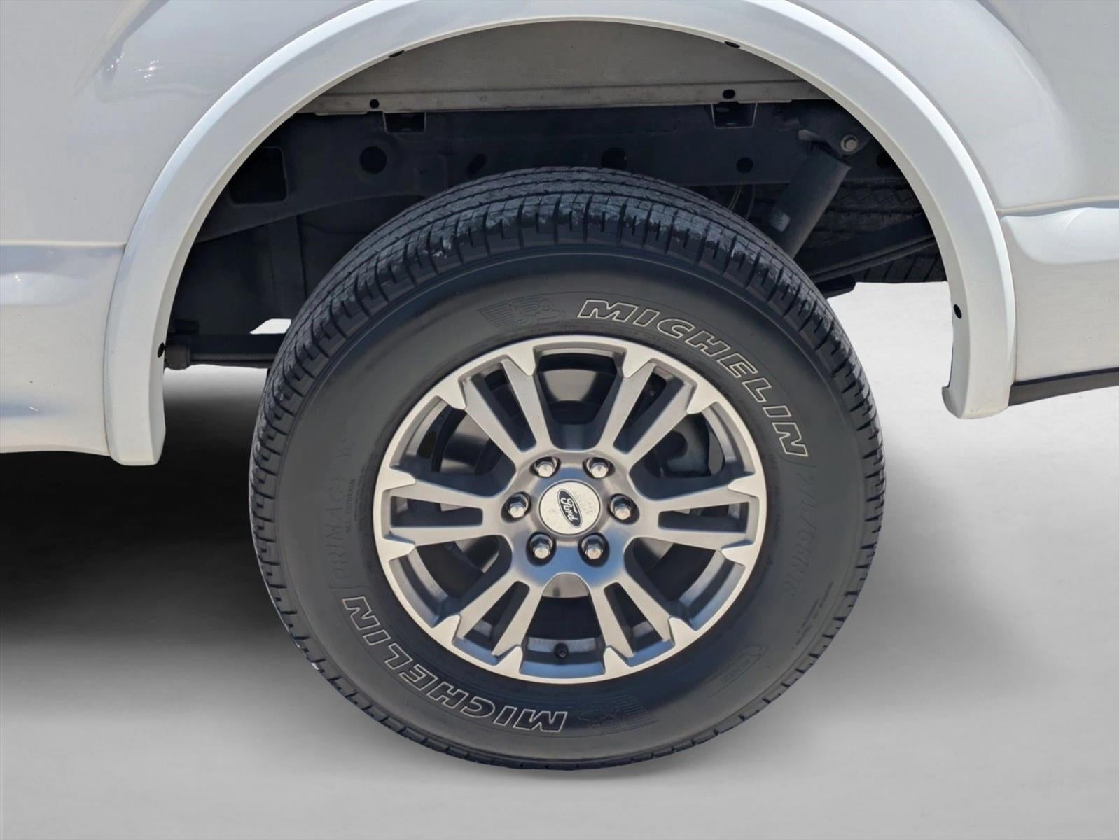 2020 Ford F-150 LARIAT 4WD SuperCrew 5.5' Box