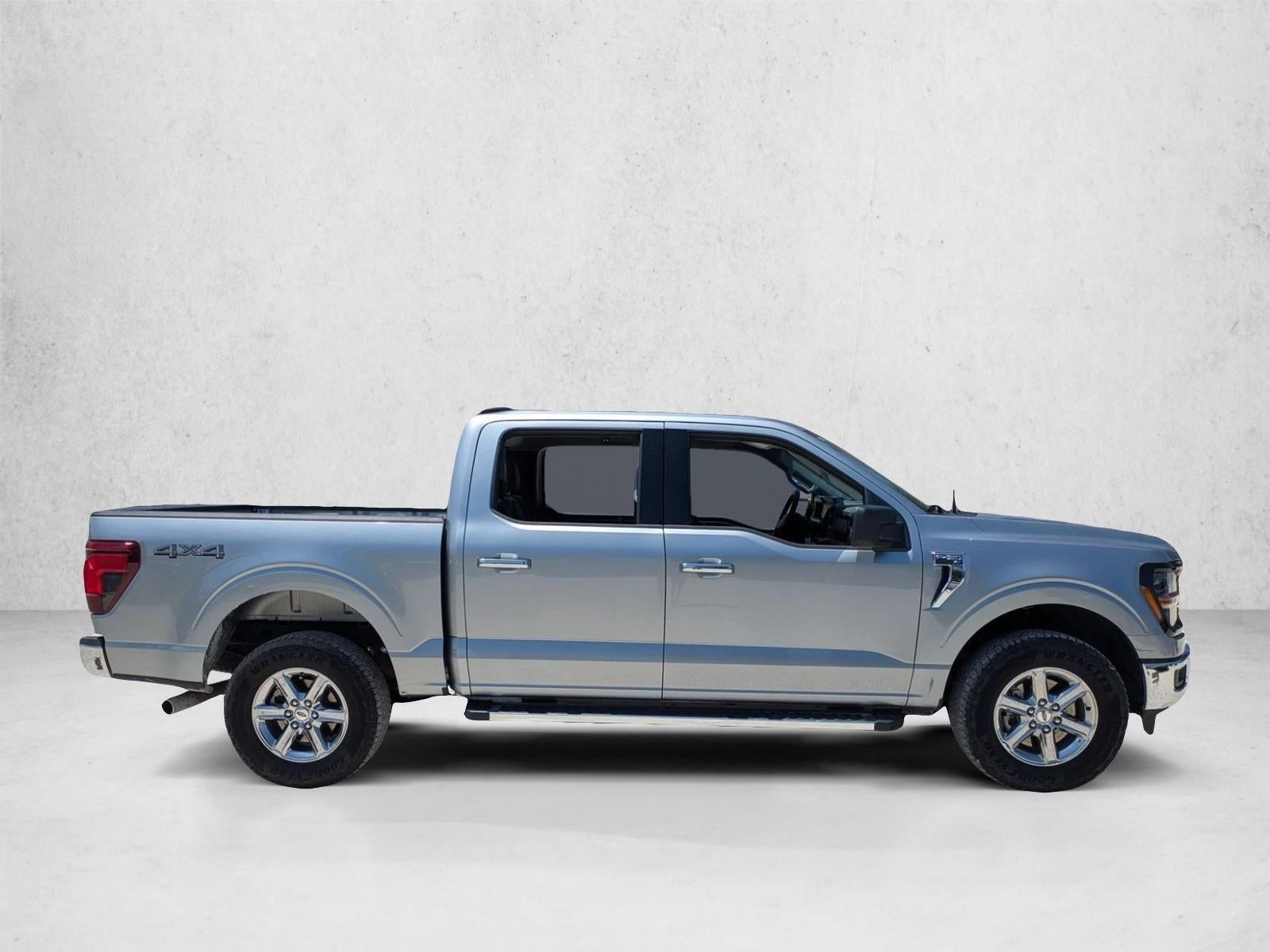 2025 Ford F-150 XLT 4WD SuperCrew 5.5' Box