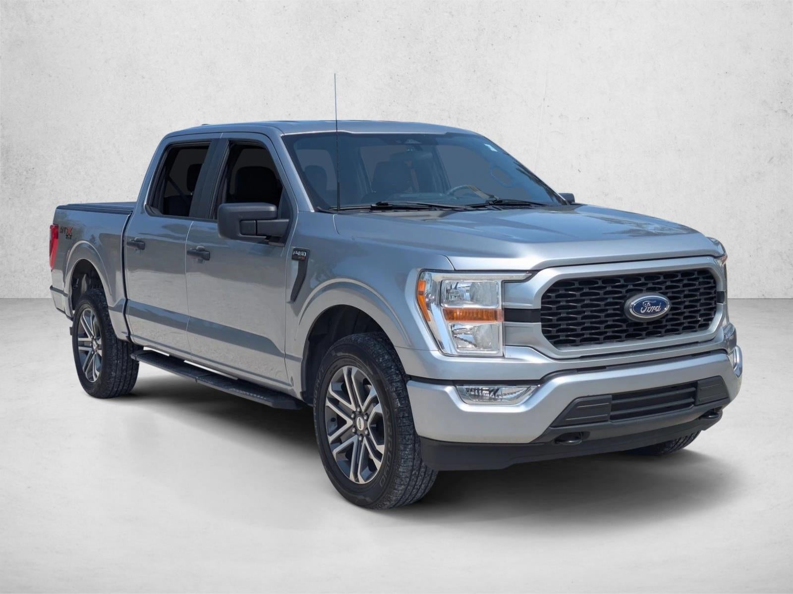 2022 Ford F-150 XL 4WD SuperCrew 5.5' Box