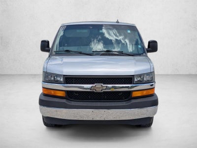 2017 Chevrolet Express Passenger 3500 Extended Wheelbase Rear-Wheel Drive 1LT