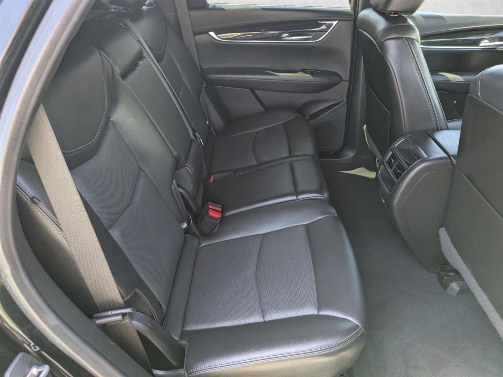 2022 Cadillac XT5 FWD 4dr Premium Luxury