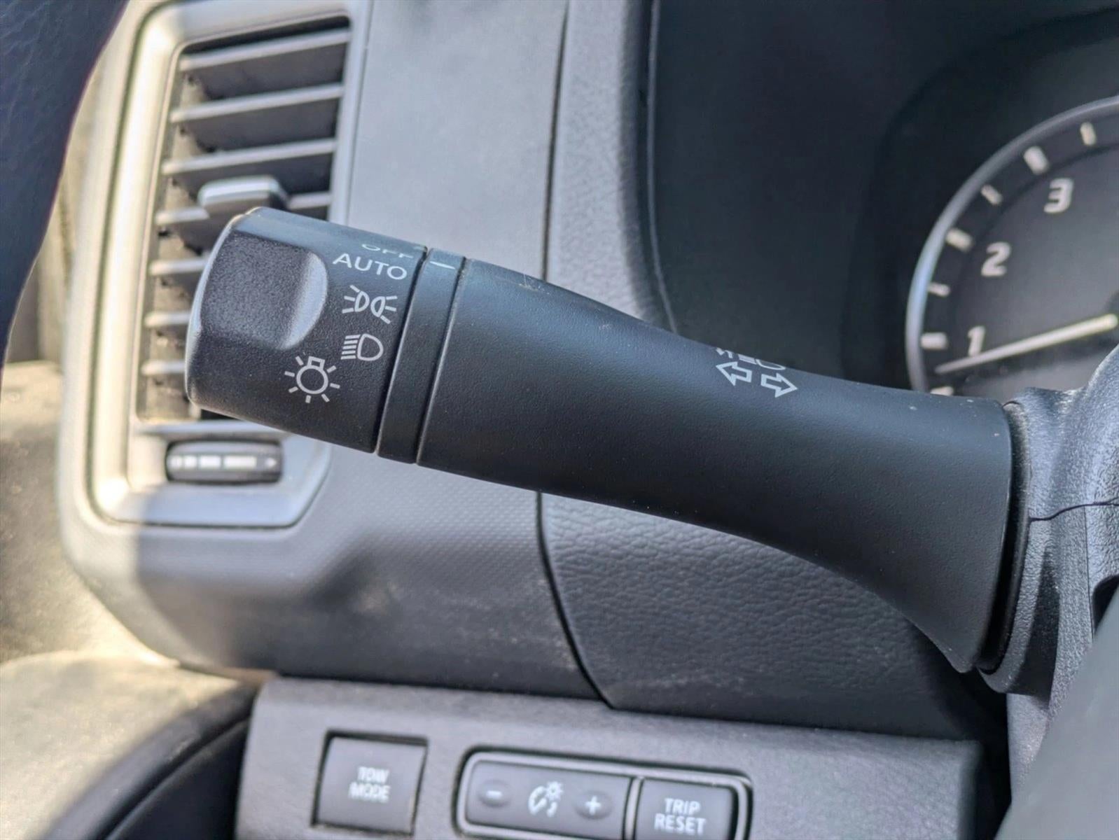 2022 Nissan Frontier Crew Cab 4x4 S Auto