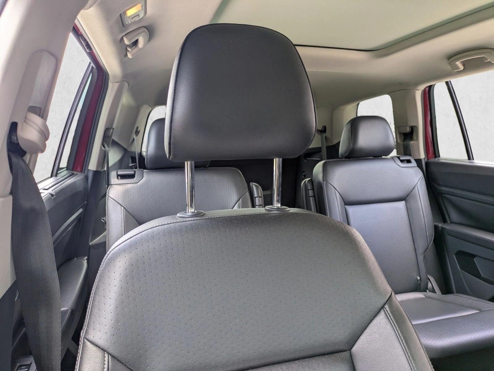 2019 Volkswagen Atlas 3.6L V6 SE w/Technology R-Line FWD