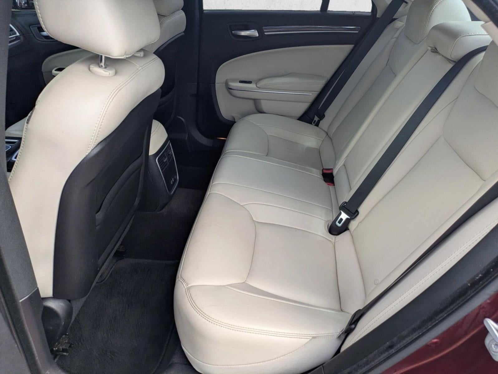 2018 Chrysler 300 Touring L RWD