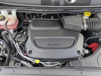 2022 Chrysler Voyager LX FWD