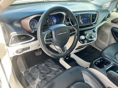 2021 Chrysler Voyager LXI FWD