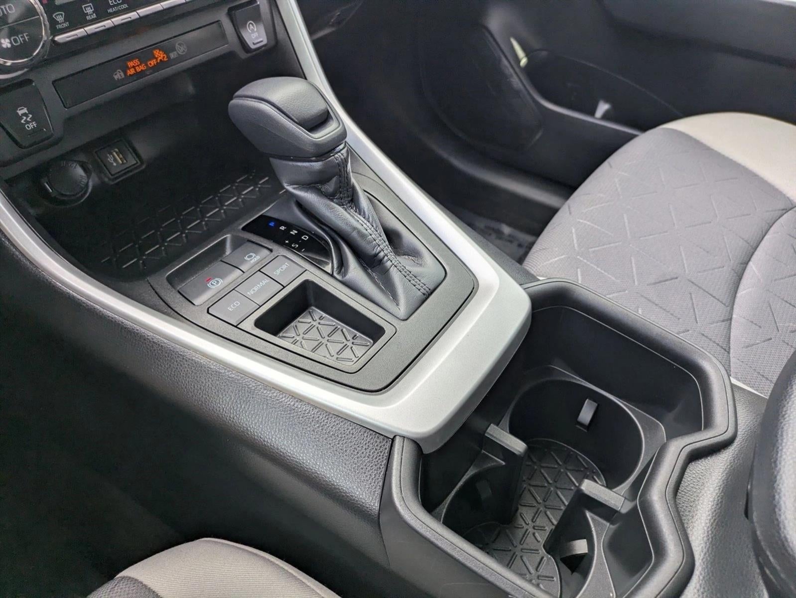 2023 Toyota RAV4 XLE FWD (GS)