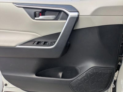 2023 Toyota RAV4 XLE FWD (GS)