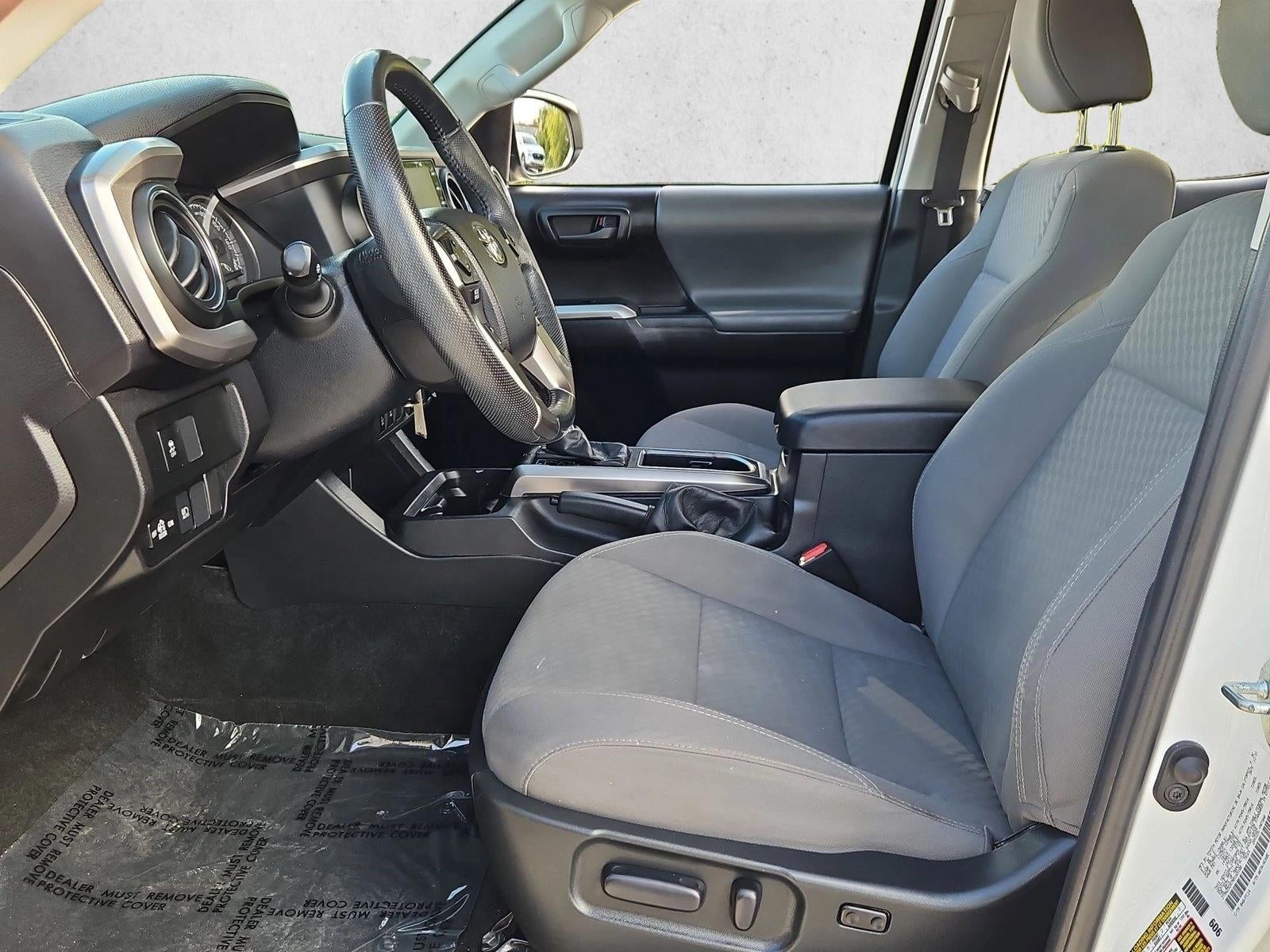 2022 Toyota Tacoma 2WD 2WD SR5 Double Cab 5' Bed V6 AT (GS)