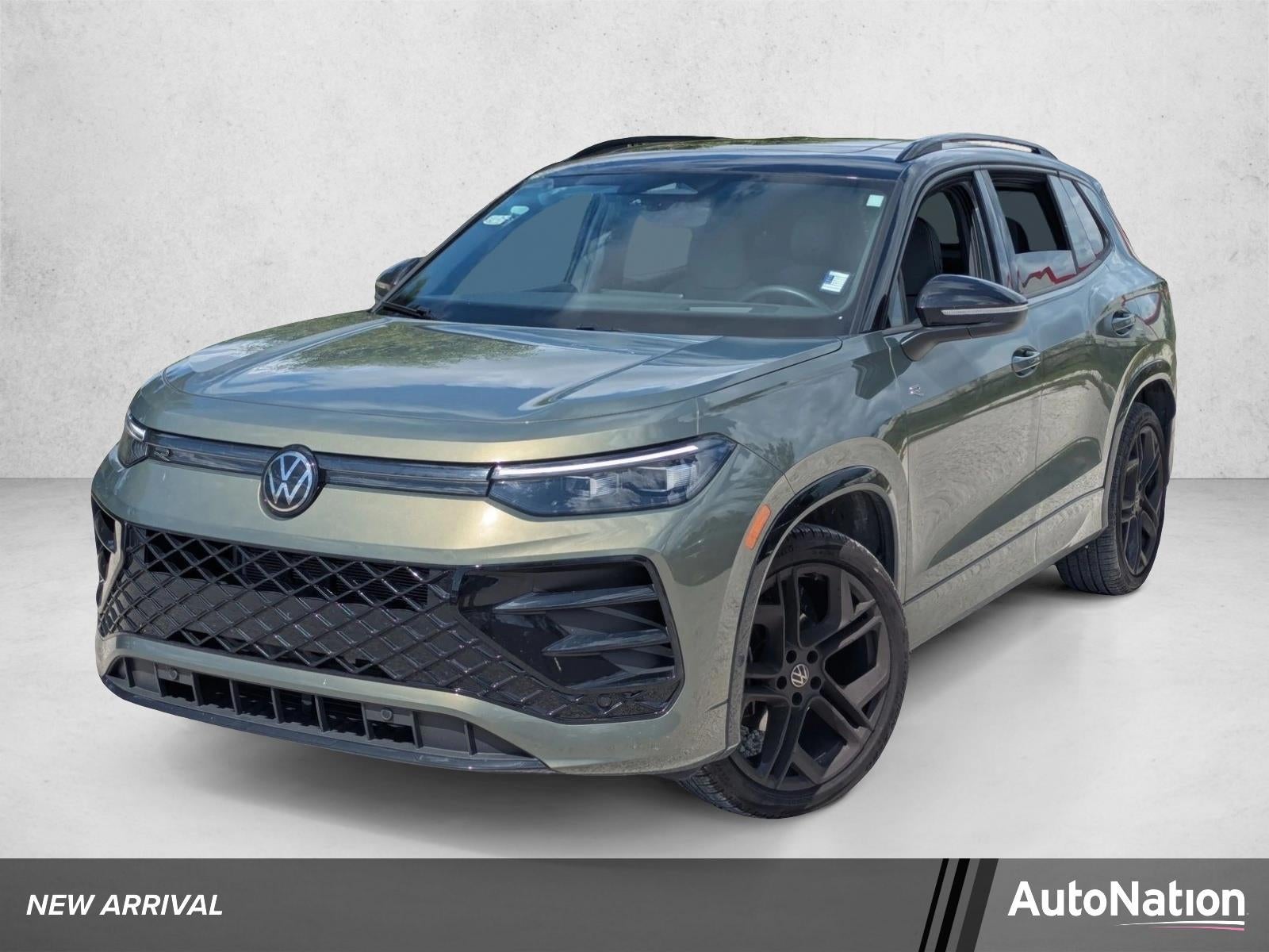 2026 Volkswagen Tiguan SE R-Line Black FWD