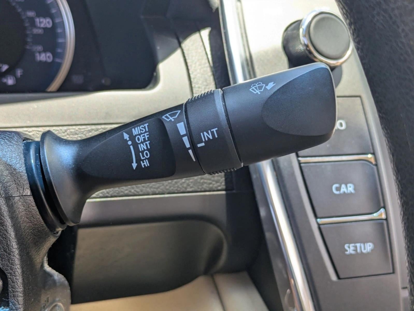 2017 Toyota Camry LE Auto (SE)