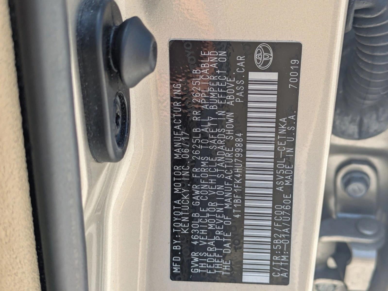2017 Toyota Camry LE Auto (SE)