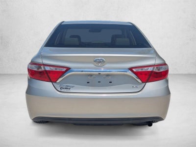 2017 Toyota Camry LE Auto (SE)