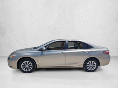 2017 Toyota Camry LE Auto (SE)