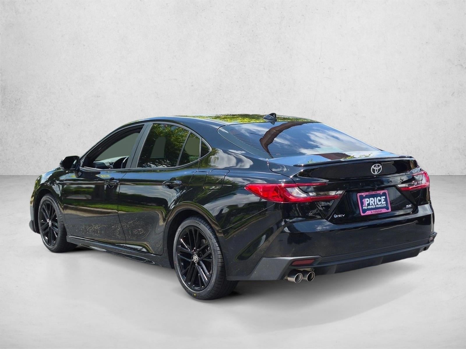 2025 Toyota Camry SE (SE)