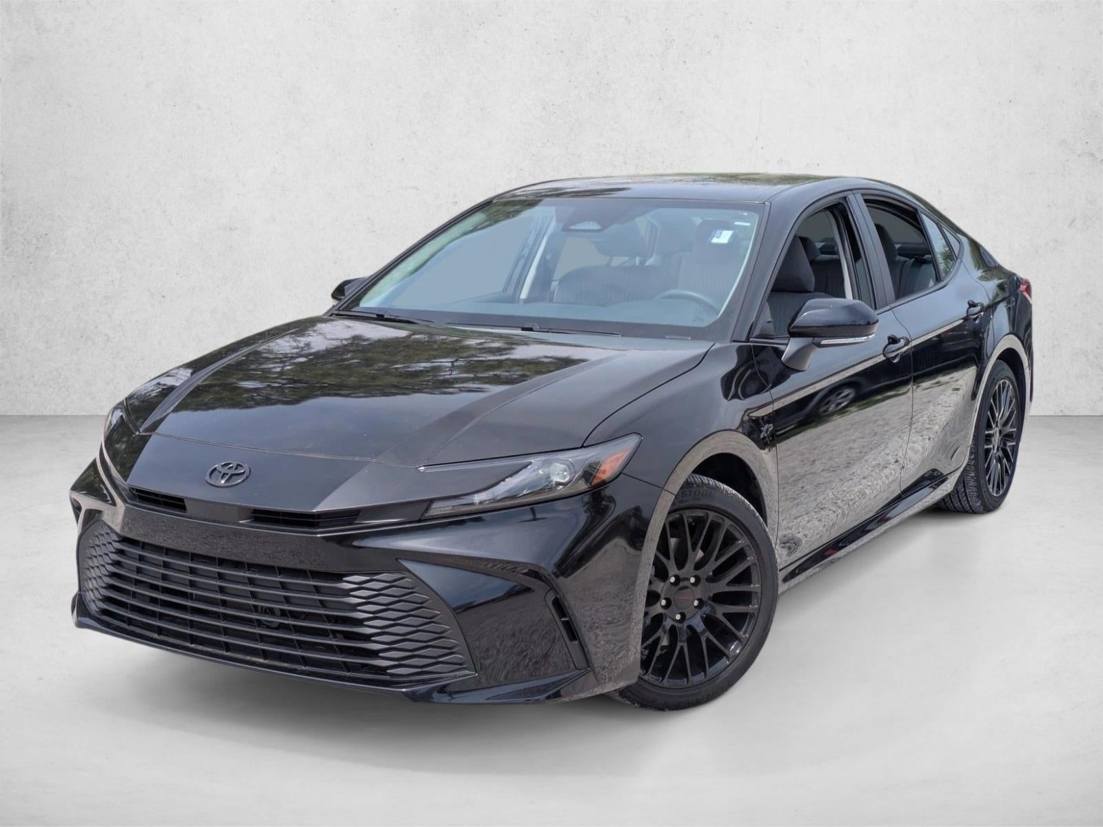 2025 Toyota Camry LE (SE)