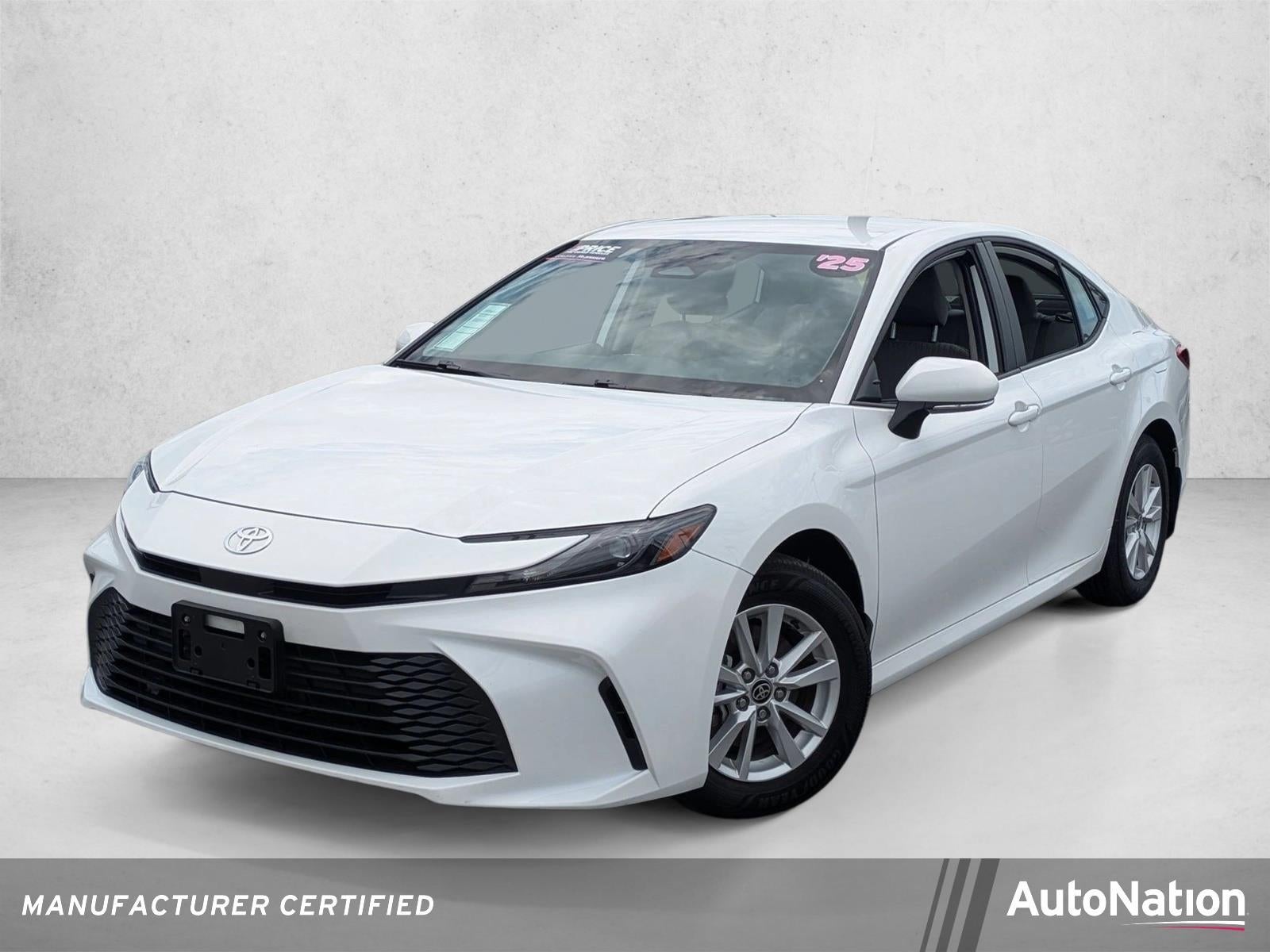2025 Toyota Camry LE AWD (Natl)