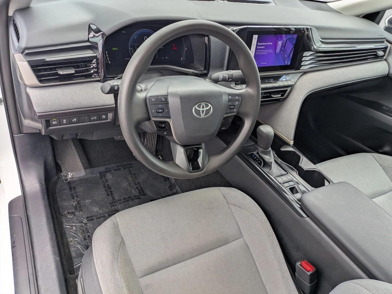 2025 Toyota Camry LE AWD (Natl)