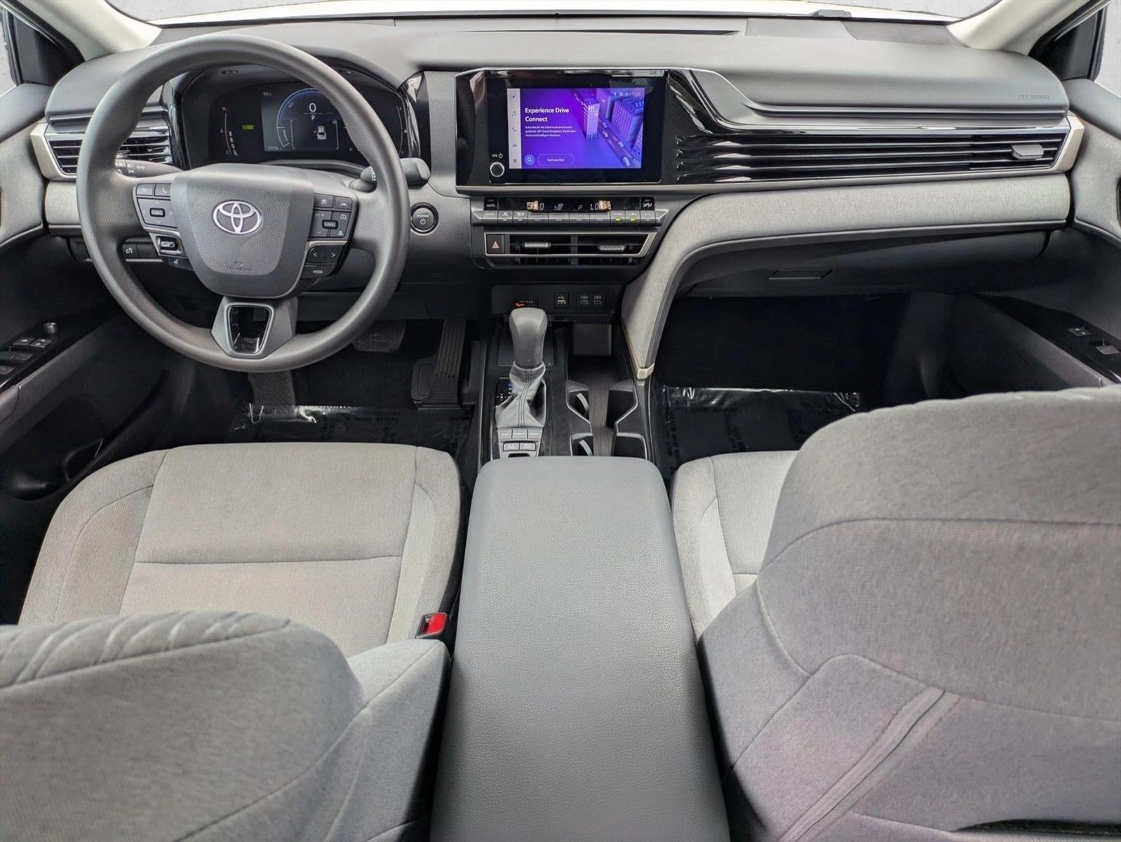 2025 Toyota Camry LE AWD (Natl)