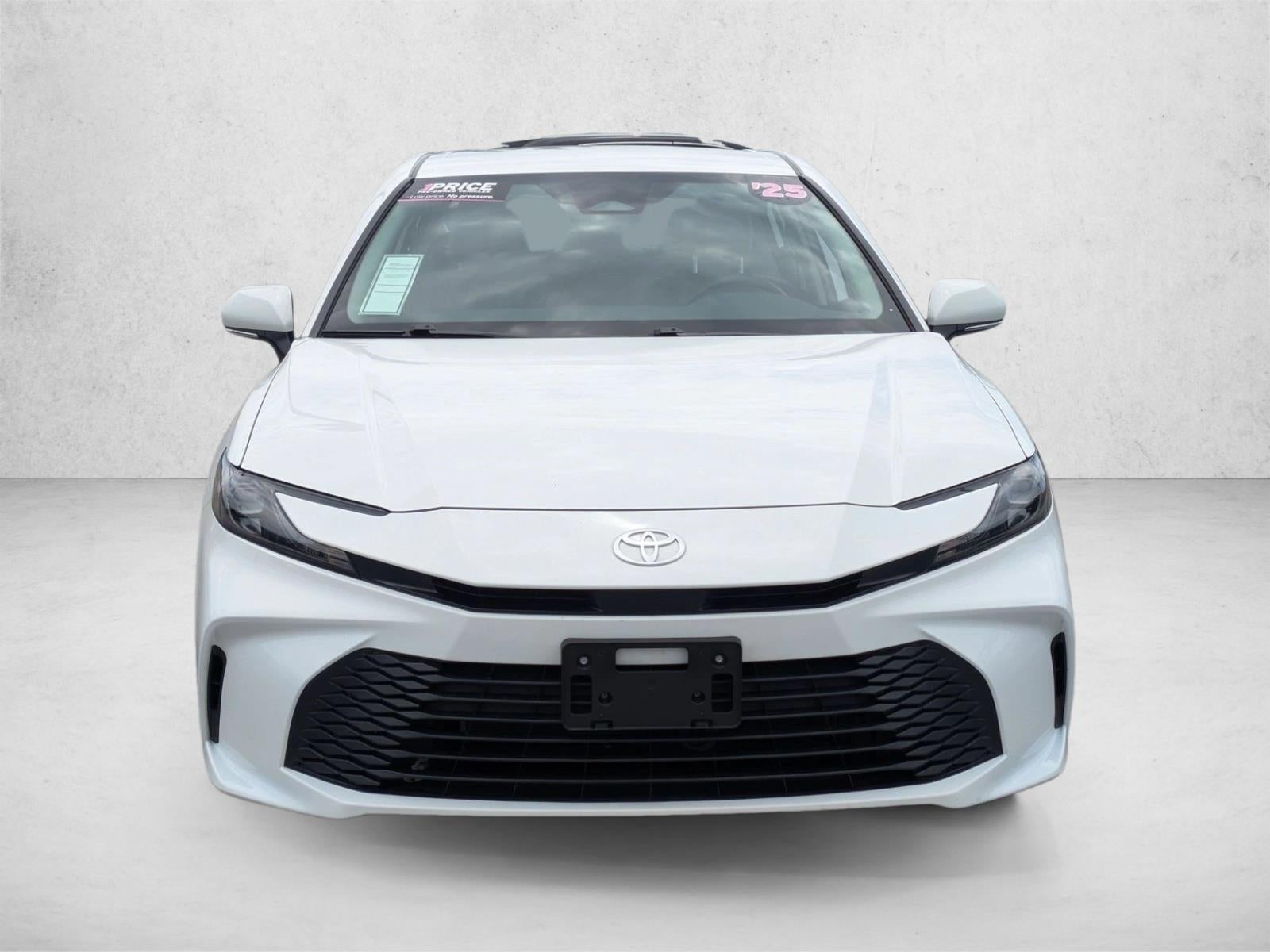 2025 Toyota Camry LE AWD (Natl)