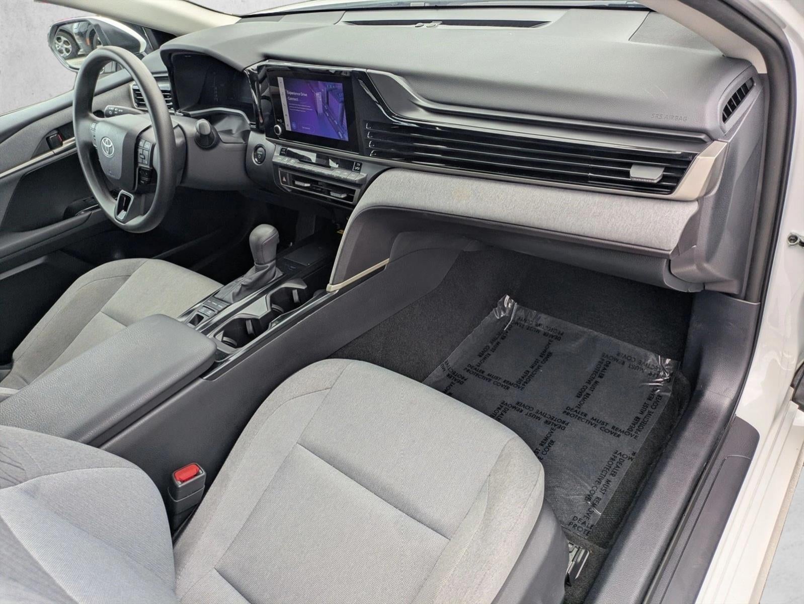 2025 Toyota Camry LE AWD (Natl)