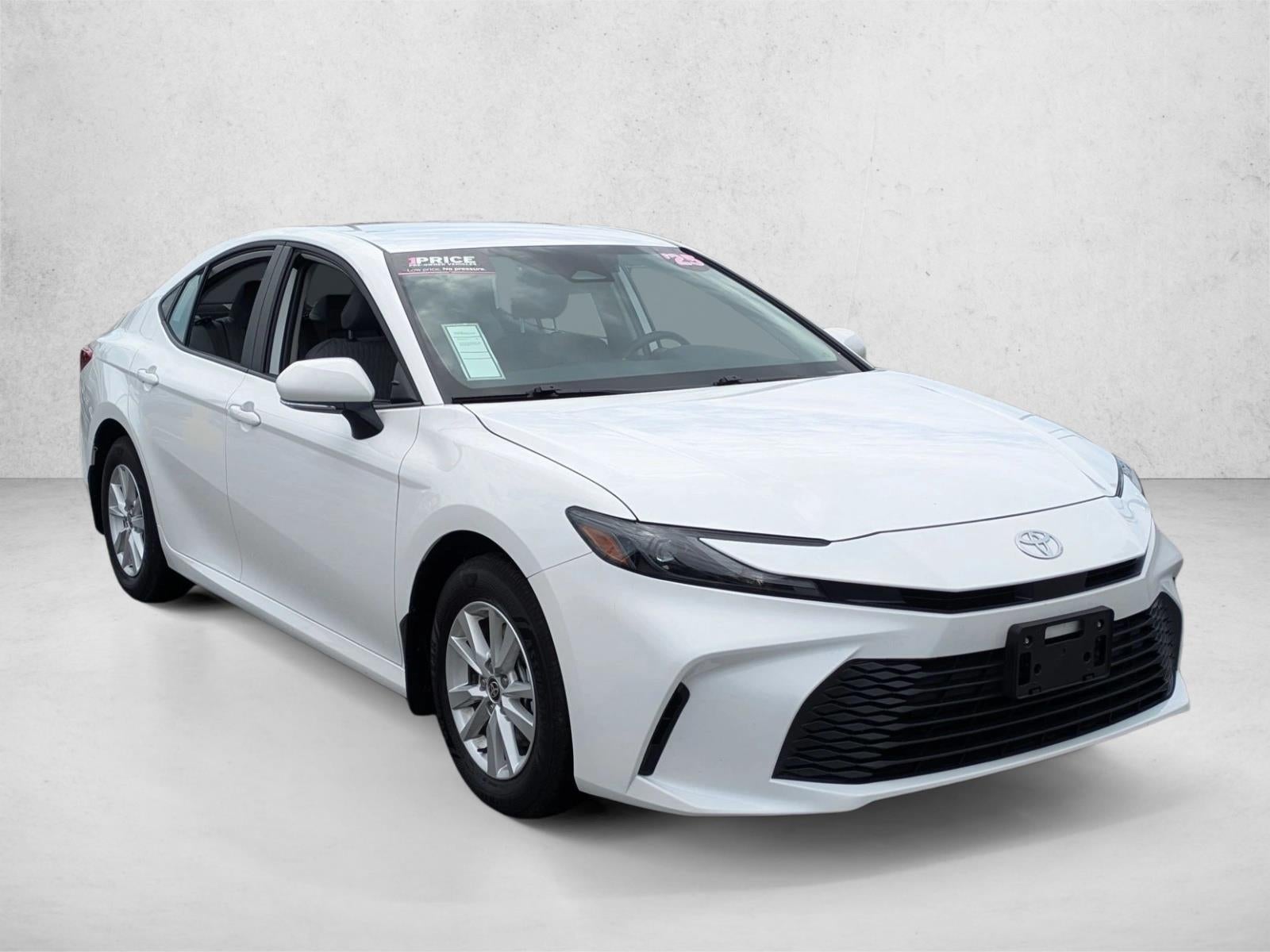 2025 Toyota Camry LE AWD (Natl)