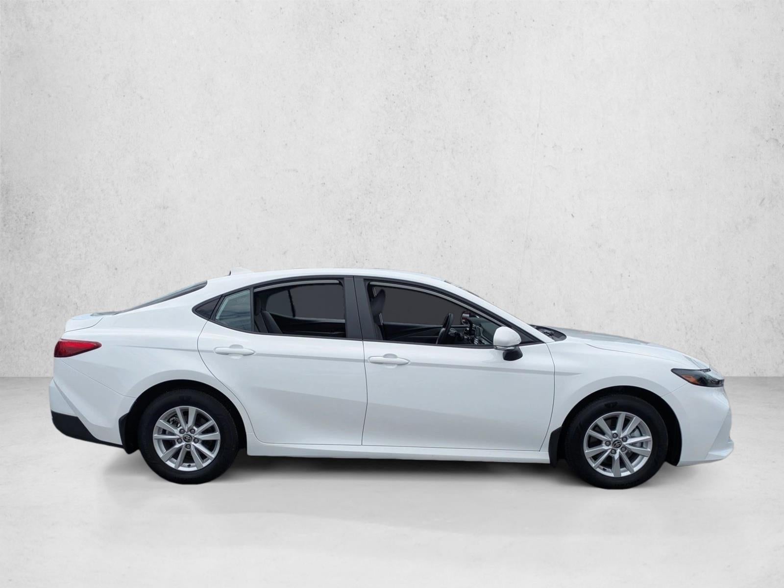 2025 Toyota Camry LE AWD (Natl)