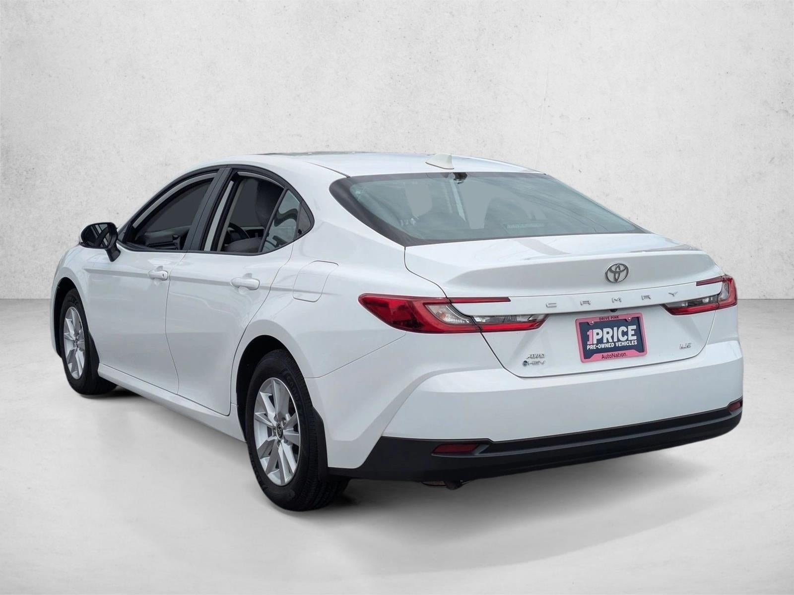 2025 Toyota Camry LE AWD (Natl)