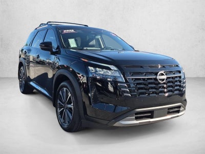 2026 Nissan Pathfinder Platinum 2WD